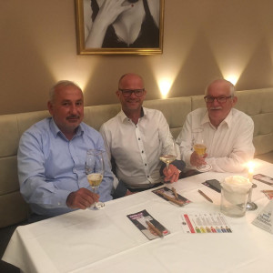 Auf ein Glas mit dem Landtagskandidaten Ralf Kunert (Rodgau - Weiskirchen Auf ein Glas mit dem Landtagskandidaten Ralf Kunert (Rodgau - Weiskirchen
